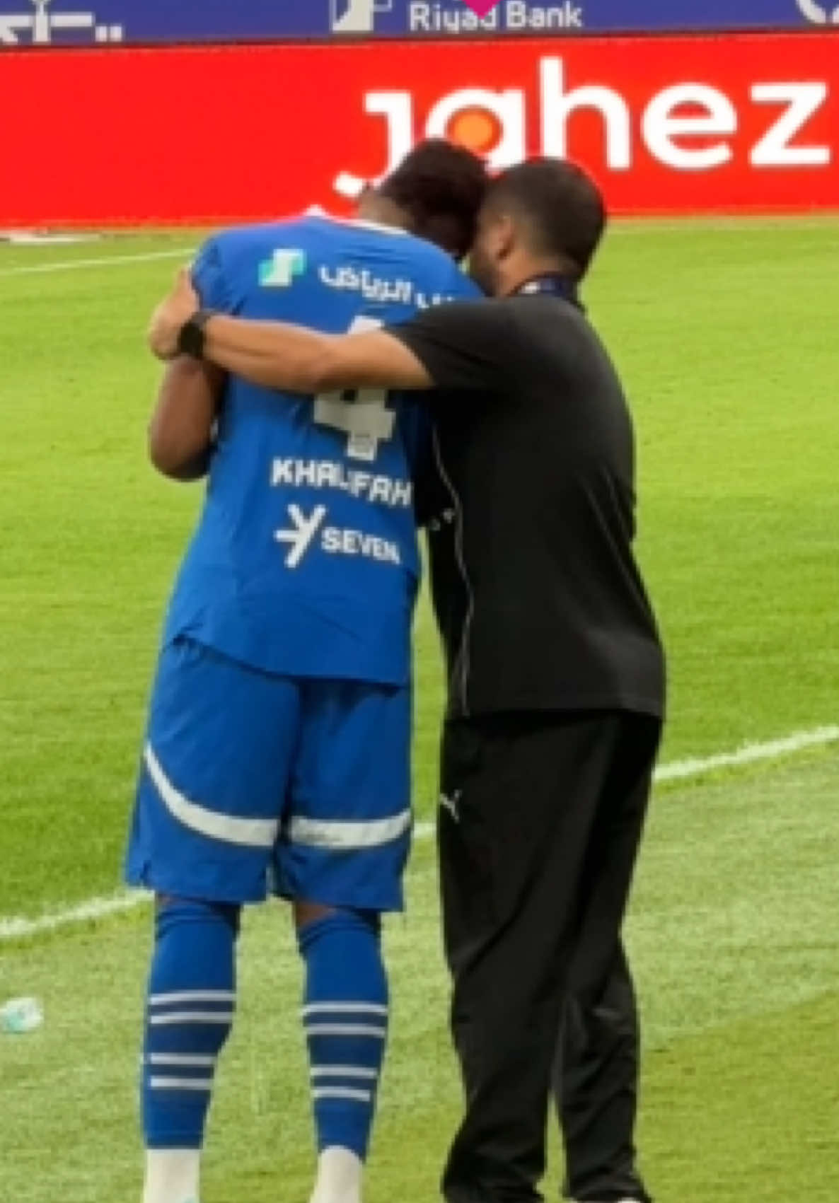 ماقدرت اتخطى لطافة المقطع 🤍 #محمد_الشلهوب #الشلهوب #خليفه_الدوسري  . . Alhilal vs Alorobah Matchday 31  #الهلال_العروبة #دوري_روشن_السعودي  12MAY2025 #Hilalihub #Alhilal #fyp #foryou #foryoupage #explore #SPL #RSL #SaudiProLeague  #هلالي_هب #الهلال #اكسبلور  @نادي الهلال السعودي | Al Hilal @SPL 