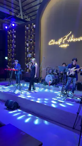 #chefhousebangkok #ร้านอาหารริมน้ำ #ร้านอาหารบรรยากาศดี #ดนตรี90 #เพลงเก่า #ร้านอาหารแนะนำ #ร้านอาหารแนะนำ #tiktokพาเที่ยว #ร้านดังในติ๊กต๊อก 