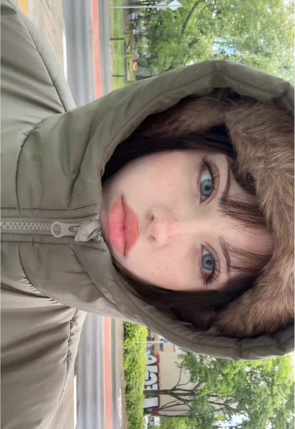 i hate rain i hate cold i hate cold weather i want summer i want sun and I feel bald #fy #xybca 