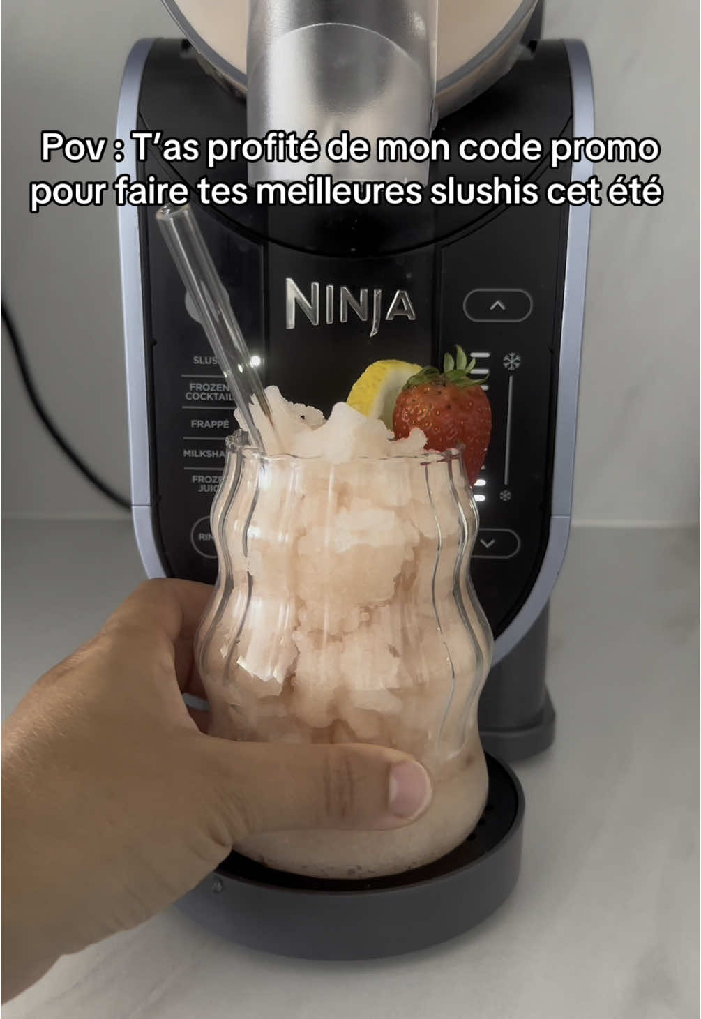 Un ice tea slushi SVP ?  MARWANINJA25  Valable sur tout le site Ninja 🥰 #slushi #ninjaslushi #slushimachine #slushitime #granite #granita #granitamaison #slushihomemade #slushimachineninja #ninjakitchen #ninjafoodi 