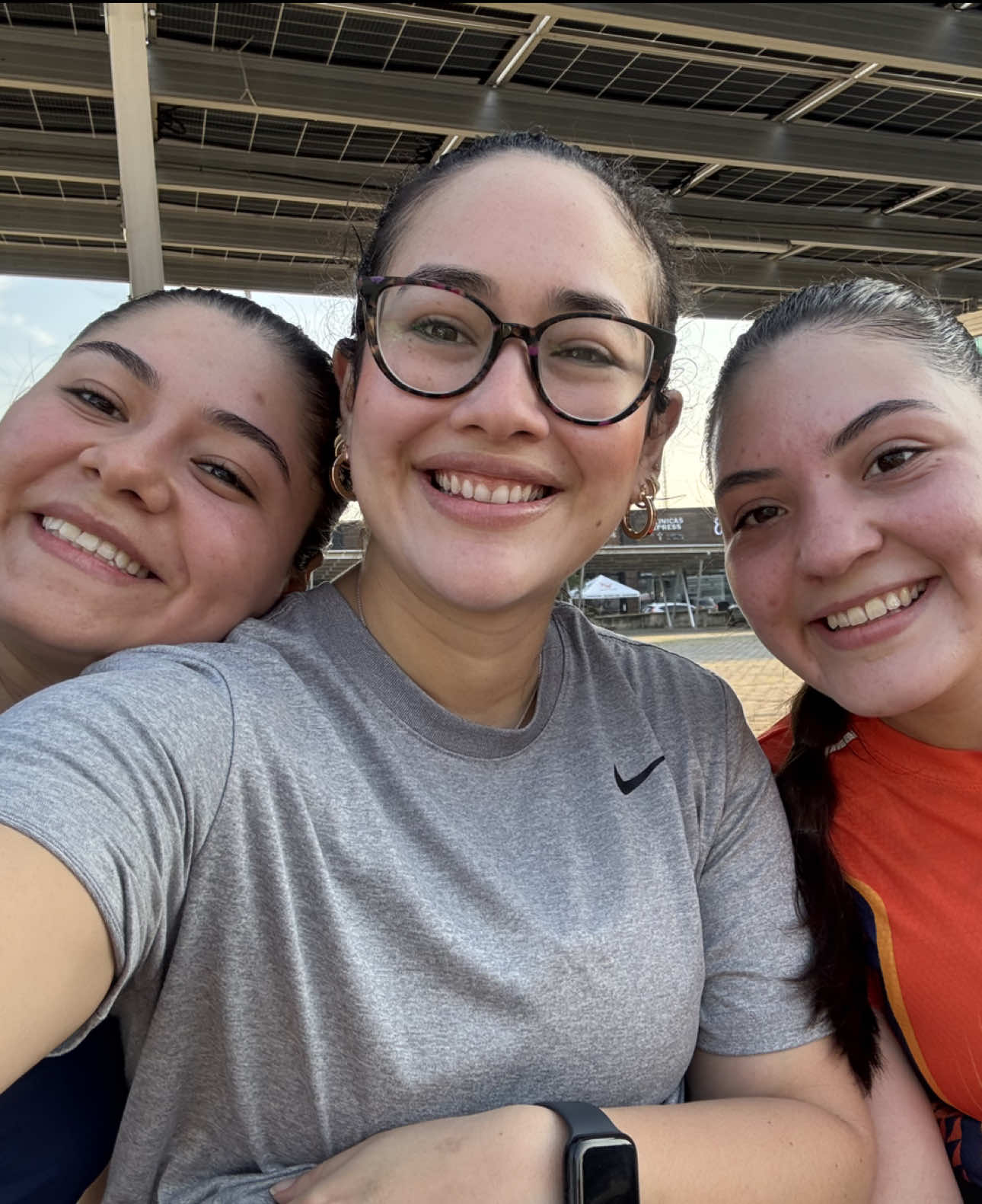 I needed it❤️‍🩹 #longdistancefriendship #lifeinusa #abroadlife #takemeback #besties 