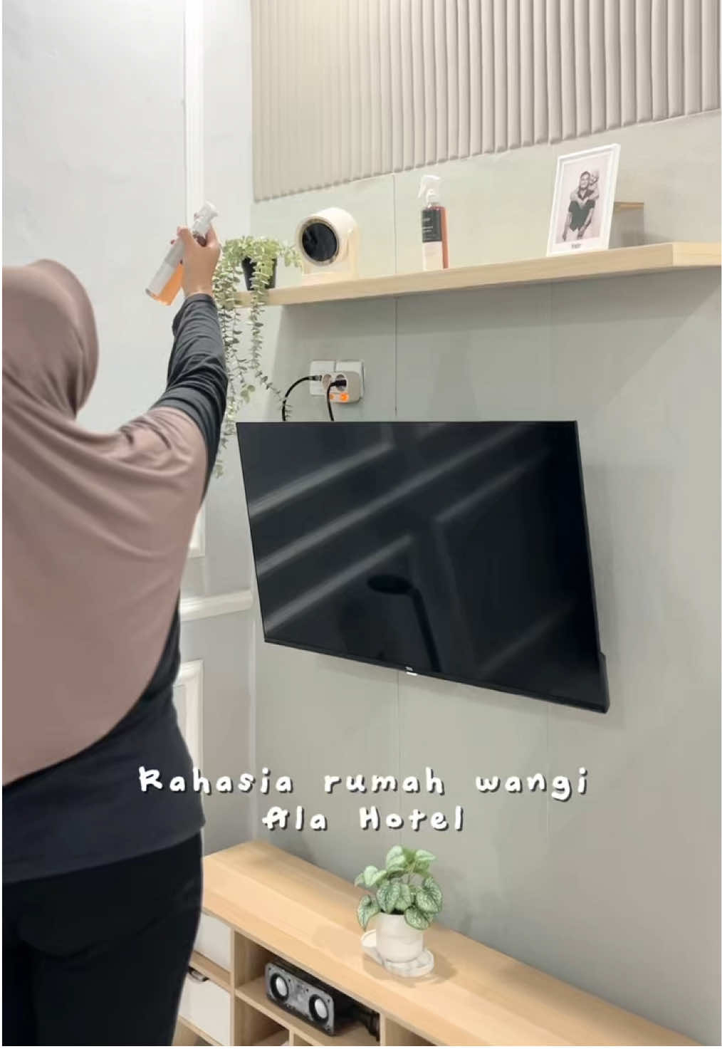 Rahasia rumah wangi ala hotel✨ #roomspray #unikleen #linenspray #multipurposespray #pengharumruangan #pengharumrumah #pewangikamar #Home #pewangiruangan #sprayantibacterial 