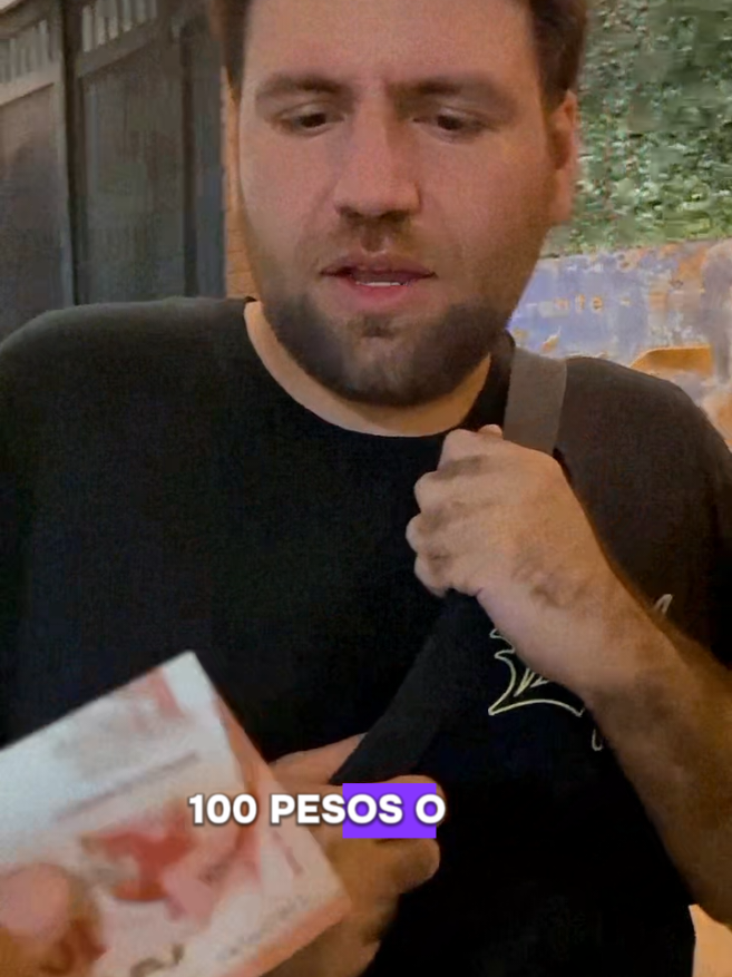 ¿Que prefieres? 🤔 #creatorsearchinsights #gay #comedy #prank 