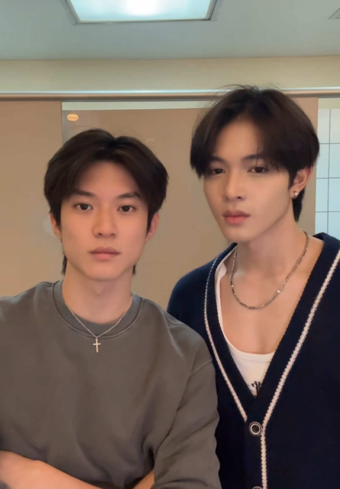 ทำเองเขินเอง555555🤣@Aston Luengvoraphan  #BoysInLoveSeries