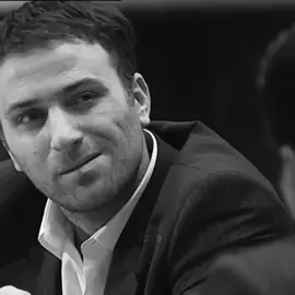 Kafa kesiyor 🥶.#foryoupage #foryou #explore #بولات_علمدار #مراد_علمدار #وادي_الذئاب #kurtlarvadisi #polatalemdar #kvp #viral #اكسبلورexplore 