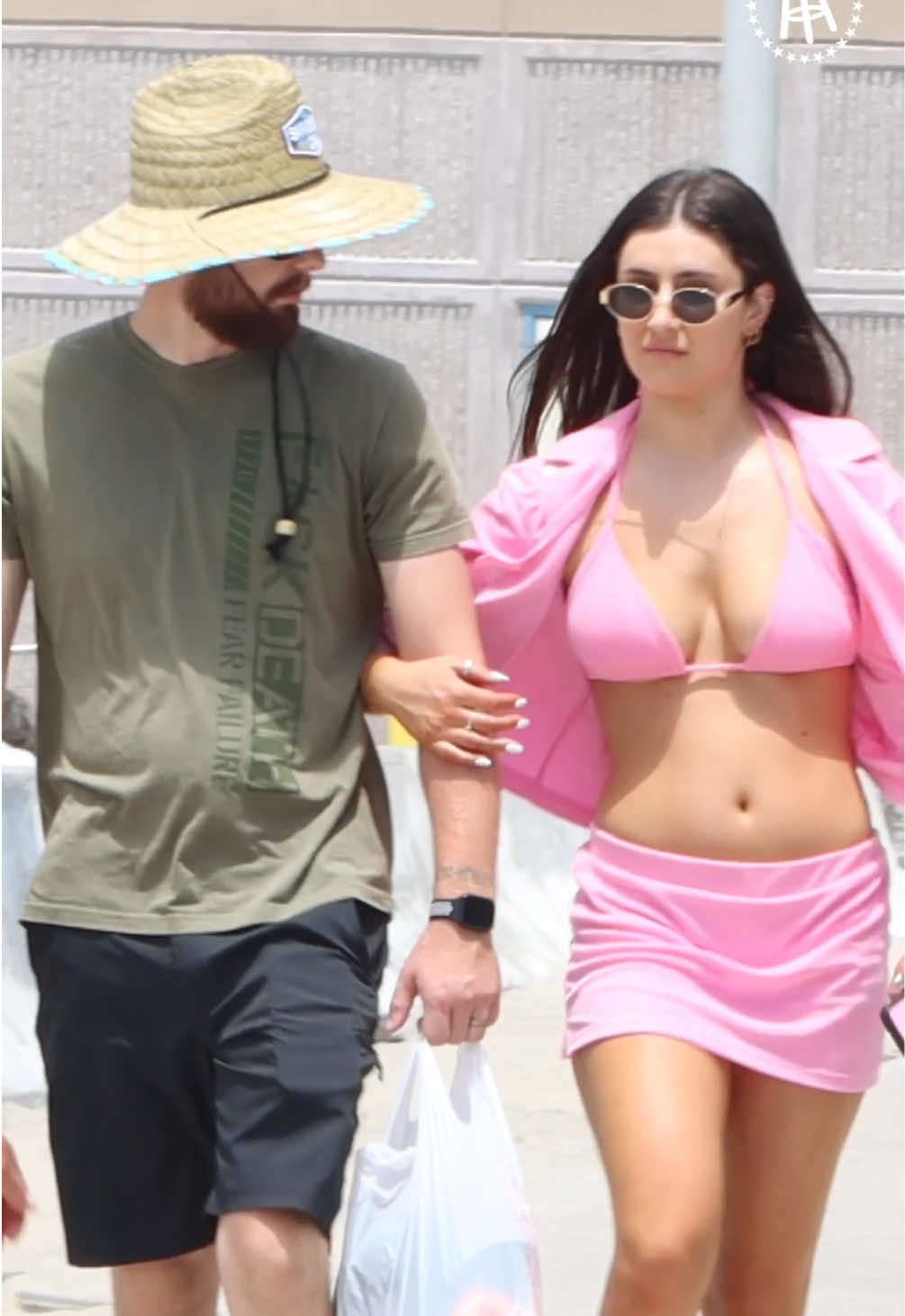 Holding Hands With Strangers (gone wrong) #fyp #prank #couples #strangers 