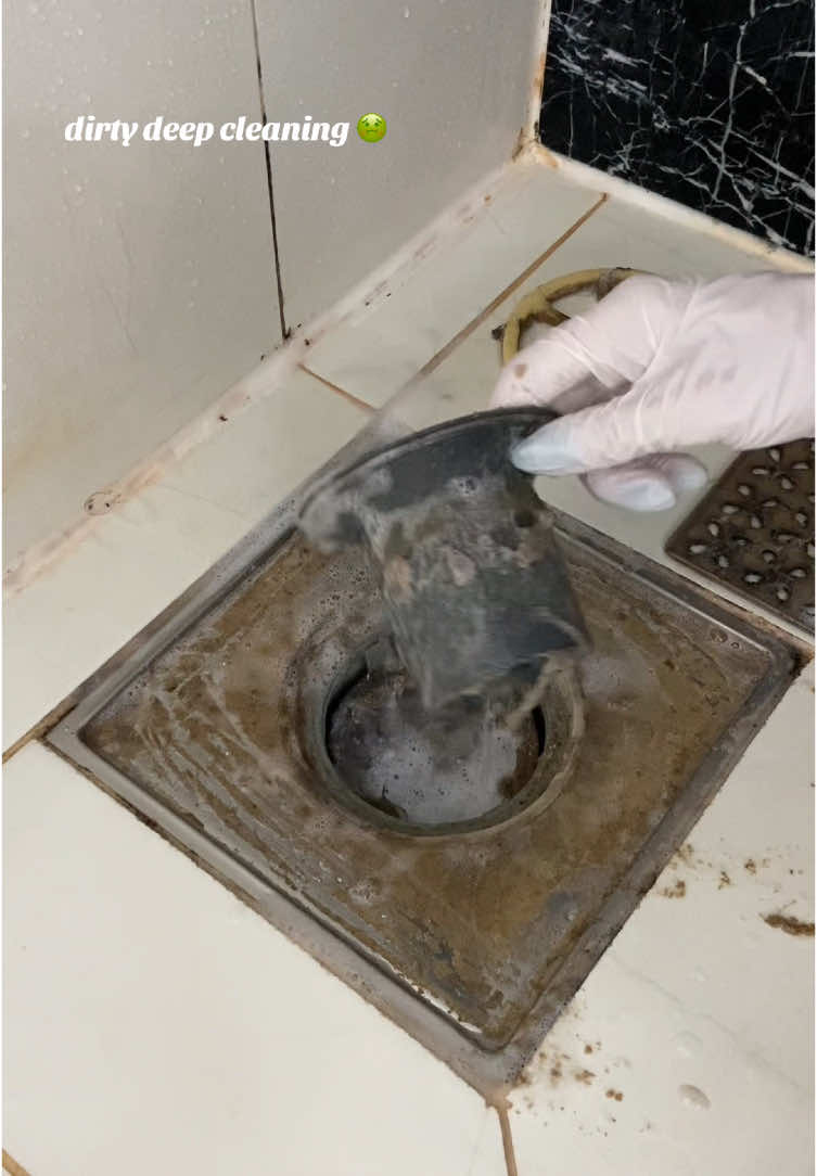 Dirty deep cleaning 🤢 #kitchencleaning #kitchen #kitchenasmr #clean #satisfy#cleaning #satisfying #satisfyingcleaning #fyp #CleanTok #scrubbing #homecleaning #amazing #cleaningmotivation #deepclean #keşfet #asmr #bathroomcleaning #bathroom #satisfaction #cleanwithme #asmr #asmrsounds #asmrcleaning#tiktok #cleantok #discovery #follow #scrubbing #Tiktokasmr #viral #asmrvideos #satisfyingsounds #loofah #brushscrubbing 