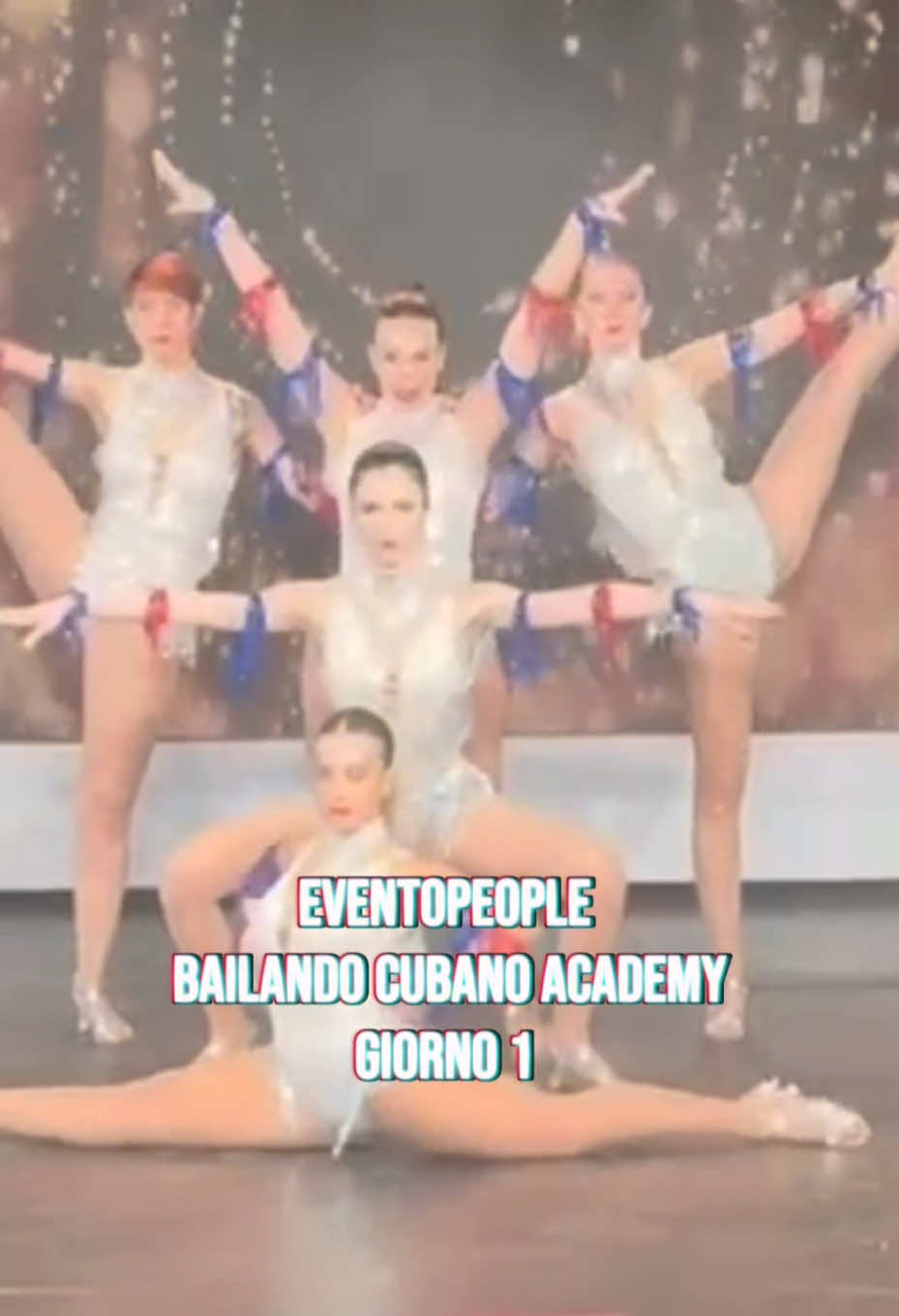 Il primo giorno di Evento People 2025, vedi nel video cosa è successo! 💃✨✨#eventopeople #eventopeople2025 #bailandocunanoacademy #salsa #SalsaCubana #CorsiSalsaRoma #creatorsearchinsights    @Karel Manzano Menéndez  @Valentina la Rocca  @Eventopeople production  