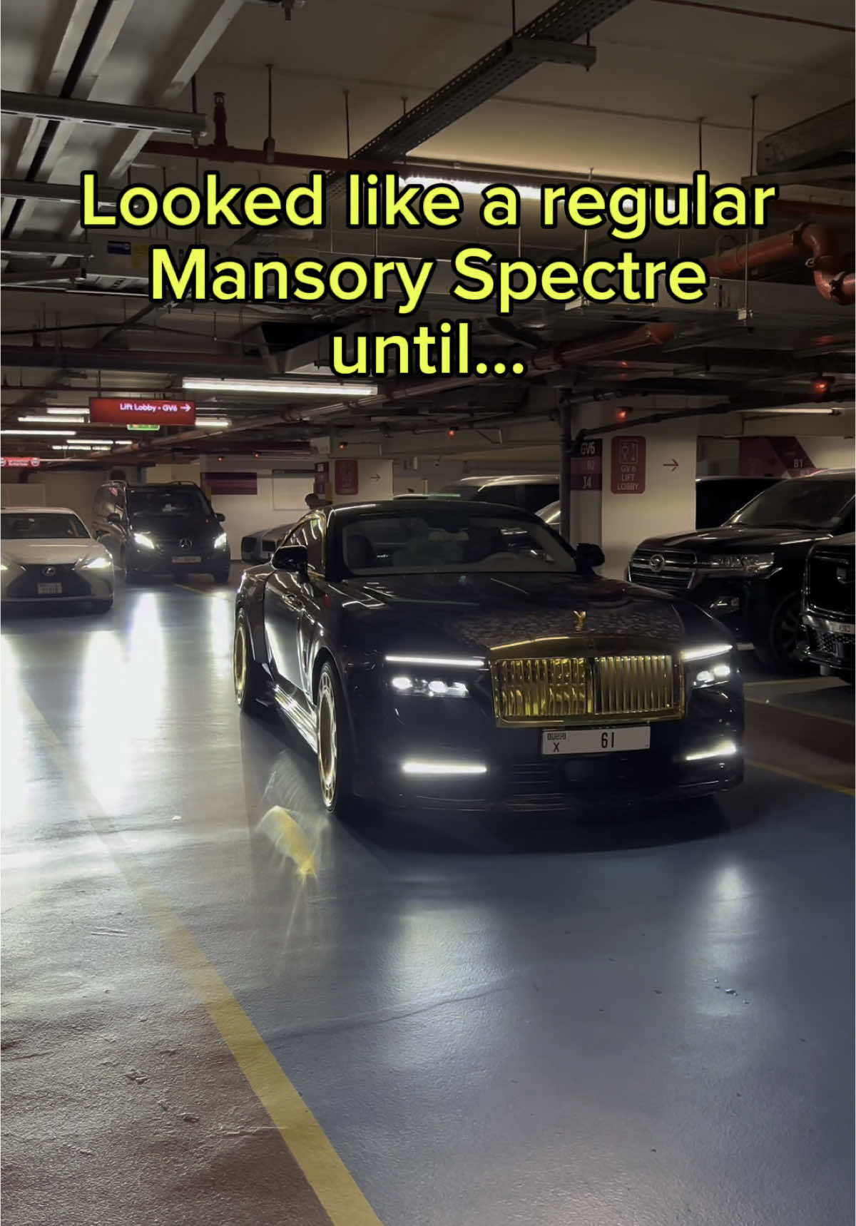 Until… It’s not 😳 #skjall_carspotting #dubai #rollsroyce #luxurycars 