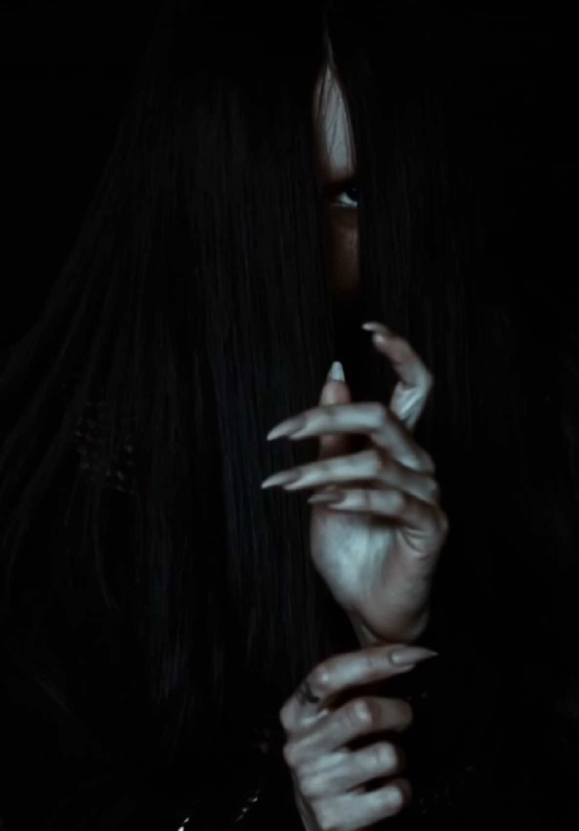 I call on karma.. 🥀🌙🕯️ #witchtok #witchcore 