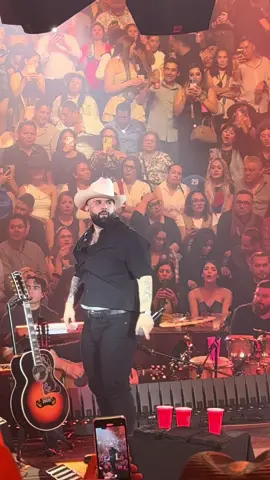 El amor de mí herida #carinleonoficial #metepec #feriametepec2025 #palenquemetepec #bocachuecatour 