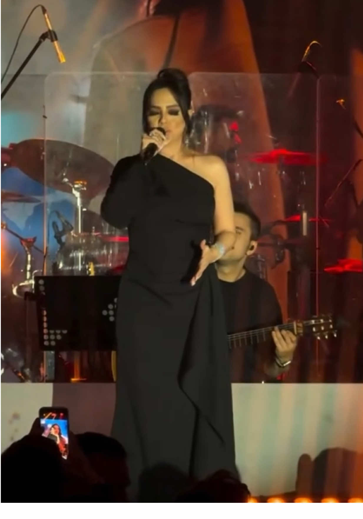 #ebrugundes #ebrugündeş #acunilicali #muratboz #osestürkiye #yıldıztilbe  #türkiye 