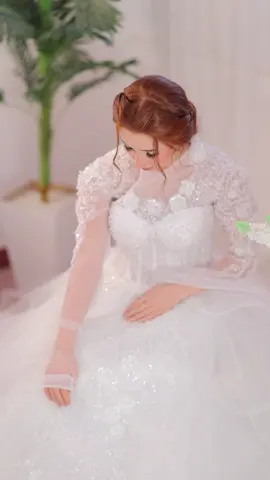 #تريند #اكسبلور #مشاهير #تيك_توك #عروسه #bride #ميكب_ارتست  عروستي القمر ميك اب ول غلطه 🤭🫰