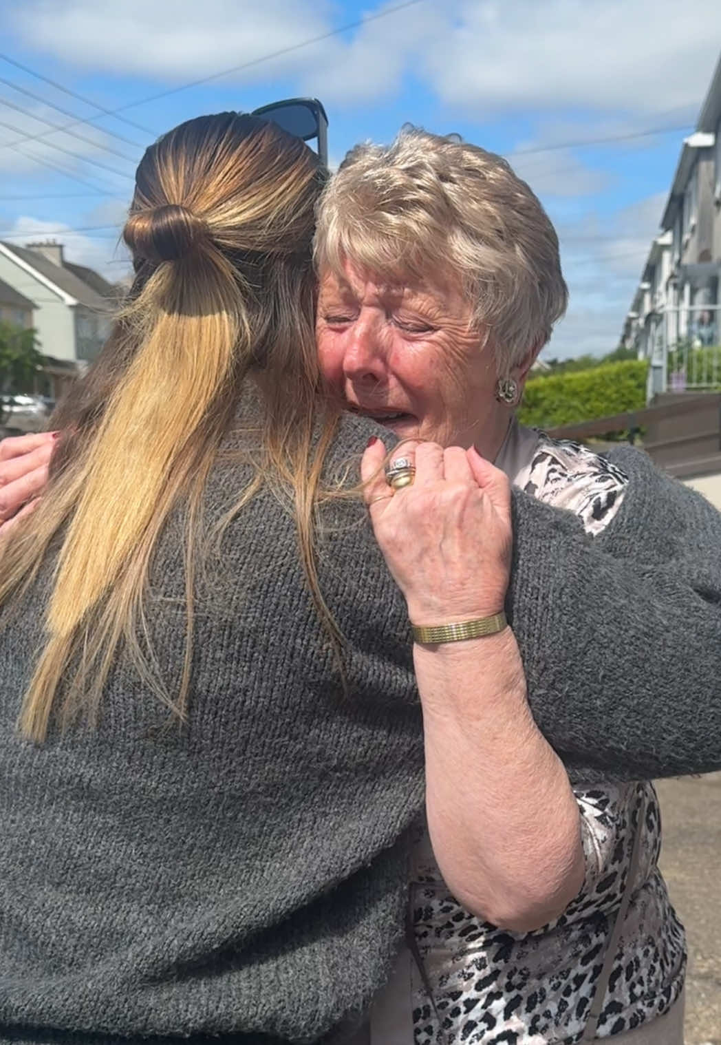 My favourite surprise #granny #cominghome #surprise 