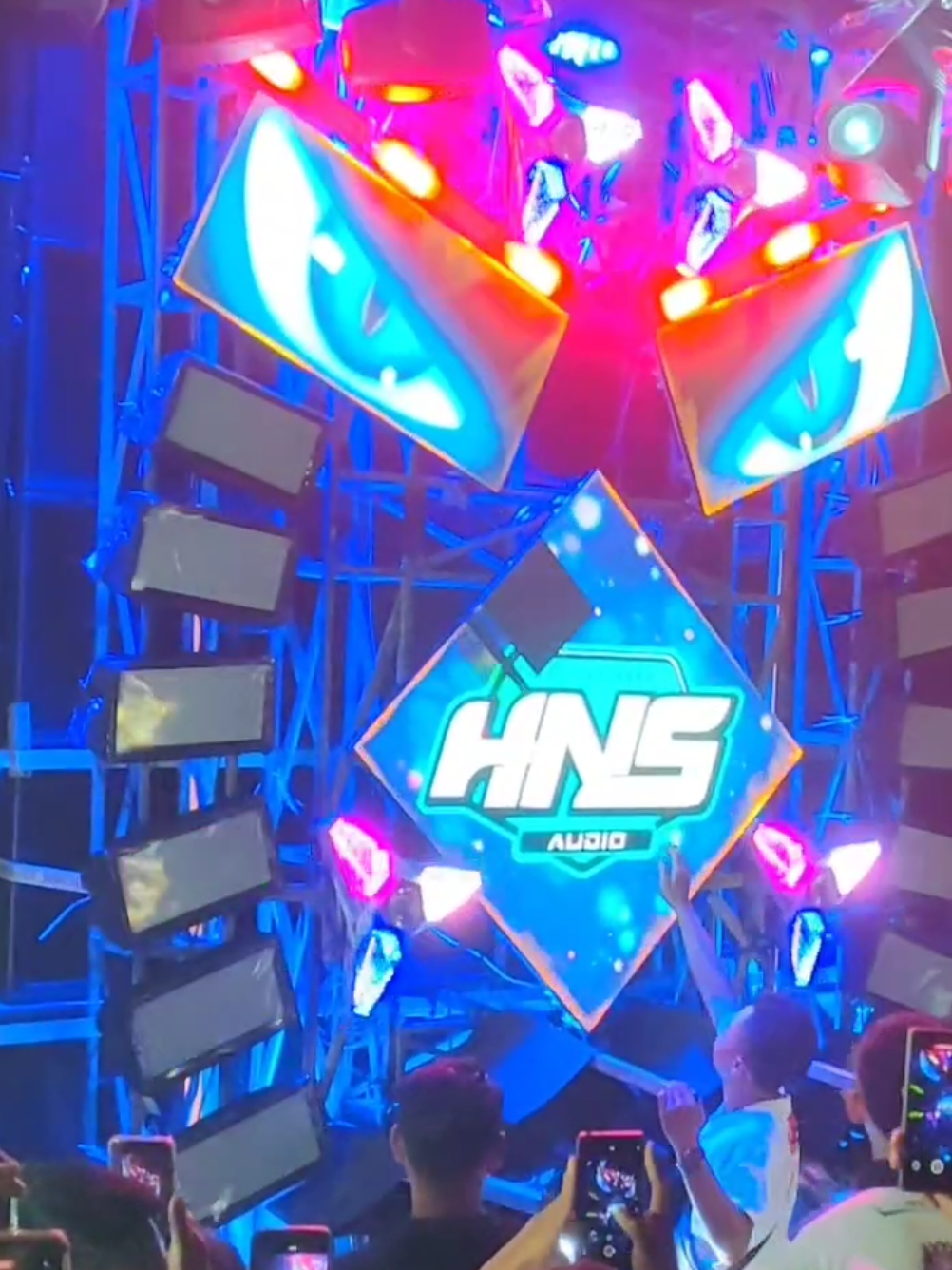 HNS AUDIO MODE PERINDAFAN.karnaval sumber agung blitar 2025. @hns_audiolighting #hnsaudioblitar #horeg #horegjawatimur #soundhoregjawatimur #soundhoreg #karnavalsoundsystem #fy #horegmania_official #pemburuhoreg #horegblitar #karnavalblitar #fypage #viralvideo #trend 
