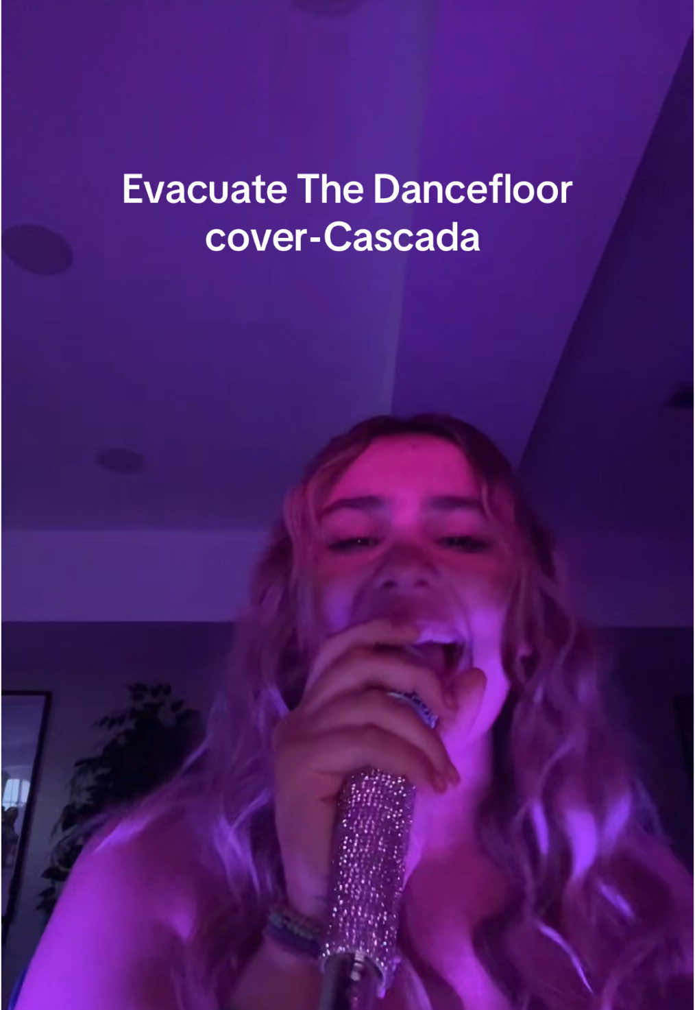 Evacuate The Dancefloor cover-Cascada #singing #cover #aspiringsinger #upcomingartist #evacuatethedancefloor #cascada 