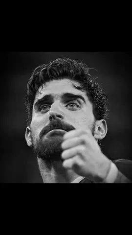 العااااشق 💙🥲. #foryoupage #rubenneves #tiktokindia #goat🐐 #alhilal #4yp #viraltiktok #4upageシ #explore #explorepage #viral #tiktok #foryou #4you #4u #trending #fyp #fypage #8 #neves #fyyyyyyyyyyyyyyyy  #neves4ever #wedding #fypp  #fppppppppppppppppppp 