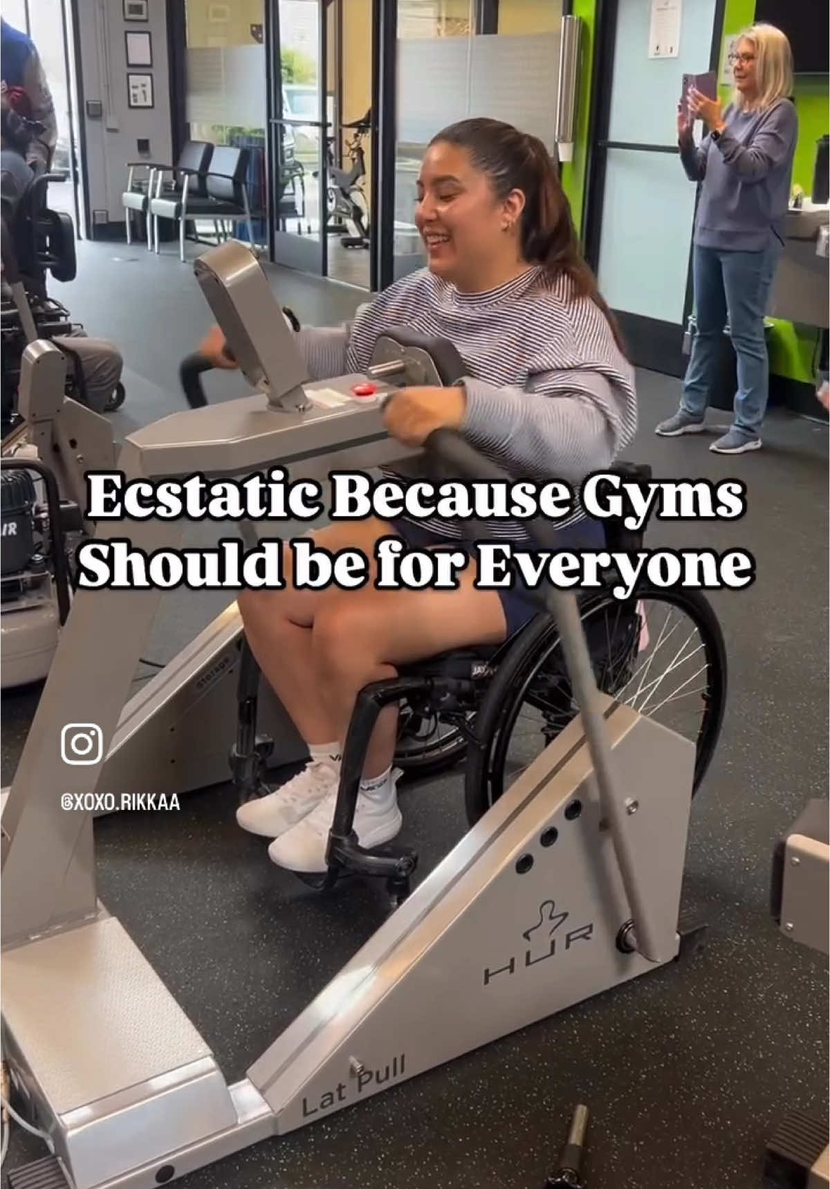 I Promise Being Inclusive & Making Space for Others Will Never Take Away From Anyone Else. Hoping Other Companies Follow in @the_perfectstep Path & Consider to Take People With Disabilities Into Consideration 🏋️‍♀️✨🫶🏼 . Gym Fit @abercrombie  . #ThePerfectStep #AdaptiveGym #DisabilityPride #AbercrombiePartner #YPB