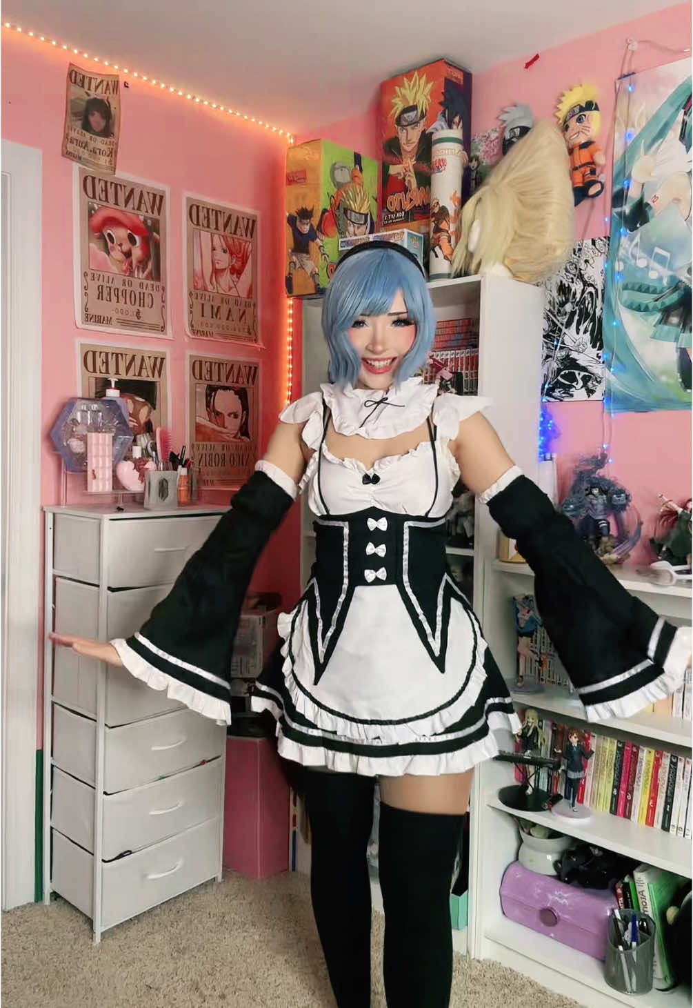 IM DANCING TO THIS SOMG ON JUST DANCE ON STREAM RN!! 5 hrs into 24 hr stream😼 #remrezero #rezeroremcosplay #cosplaydance #justdancemoves #rezero 