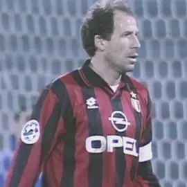 Baresi: a lenda do Milan 🫡👑 #baresi #zagueiro #futebol #lancesdefutebol 