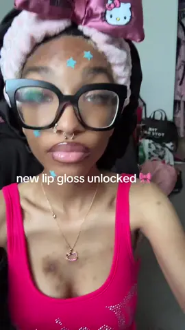 THIS IS SO TEA #fyp #lipgloss #lipcombo 