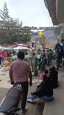me encanta bailar con banda #banda #fiestapatronal #contenido #otuzco #fiesta 