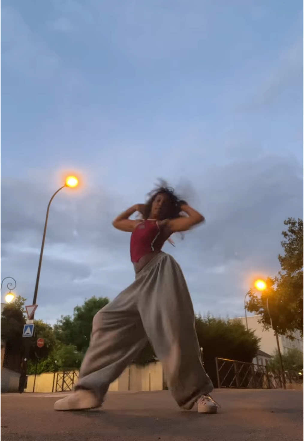 All the stars ✨ dc : @marimacleod  #allthestars #dance #choreography #trend #viral #night #🇷🇪 #paris 