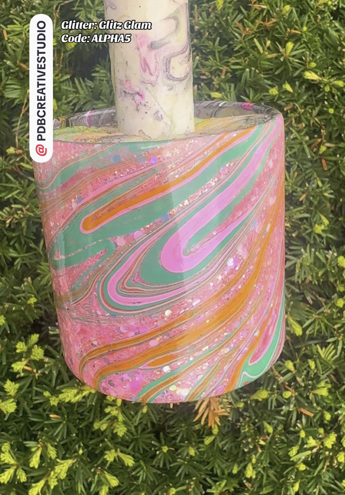 How amazing is this hydro dip? Can’t wait to get the decal on it! #alphaomegacreationsbc #CraftTok #pdbcreativestudio #glitterqueen #glittertumblers 
