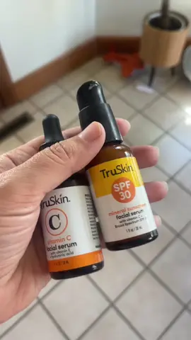 The duo of the summer!!!! #truskin #vitamincserum #spfserum #spf 
