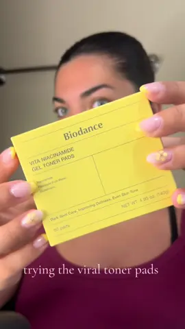 these brightening toner pads are all the hype!  gifted by Biodance  #biodancetonerpads #biodancevitatonerpads