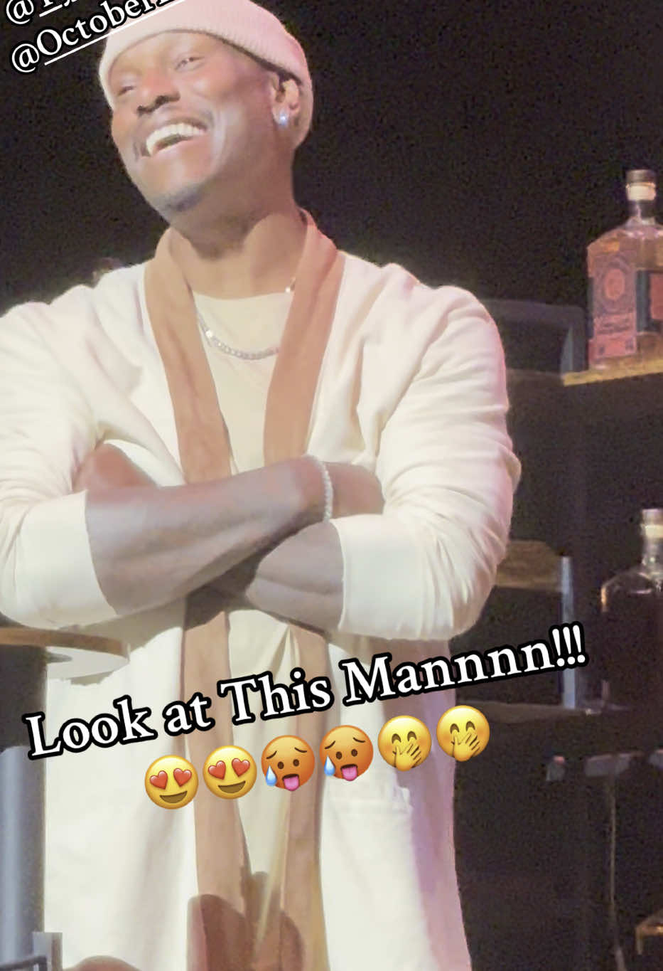 Whew 😥 it’s the comments for me… 😂 Y’all love this Toxic ass 🍫 “Specimen” too 😂😂🤭🤭🥰🥰😵‍💫😵‍💫🥵🥵 Ok Sis, this is my LAST ONE!!!! #tyresegibson #octoberlondon #livemusic #concerts #lifeinmy40s 