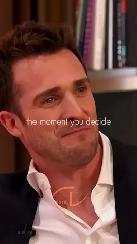 Falling in love feels dangerous!🫂 #matthewhussey #relationshiptips #lovequotes #inspirationalvideo 