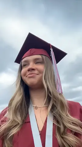 2025 graduate 🧑🏼‍🎓
