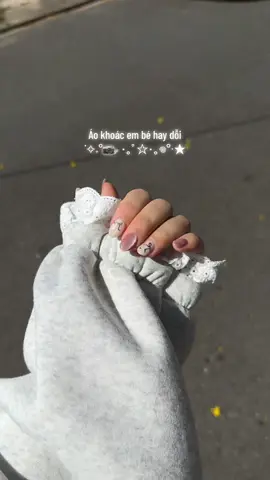 Áo hôdie zip mang được 4 mùa nha #review #xh #xuhuong #áo #áokhoac #hoodiezip #ottd 