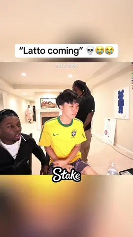 “Latto coming” 💀😭😭 #fypage #viral #kaicenat #rayasianboy #latto 