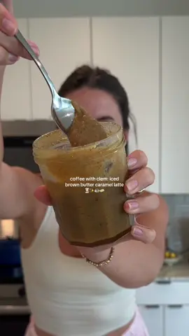 Thank u for ur service with this sauce recipe for lattes queen @maddy jae 🤍🎀 #icedlatterecipe #coffeesyrups #icedcoffeeathome #coffeerecipes #coffeewithclem #brownbuttercaramel #caramelsauce #CapCut 
