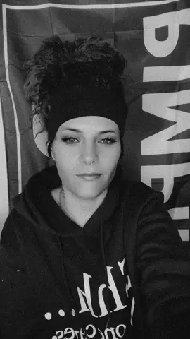 #CapCut #💕positivecrazylovefamcrew💕 #👑queenmfknpenguin🐧 #viral #mfknpenguinproblem🖕 #fyp 