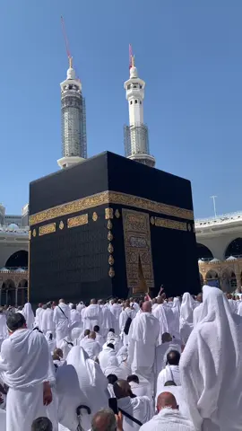 Ketenangan hati dapat ditemukan di hadapan baitullah #makkah🕋 #makkahmadinah🕋 #kabah 