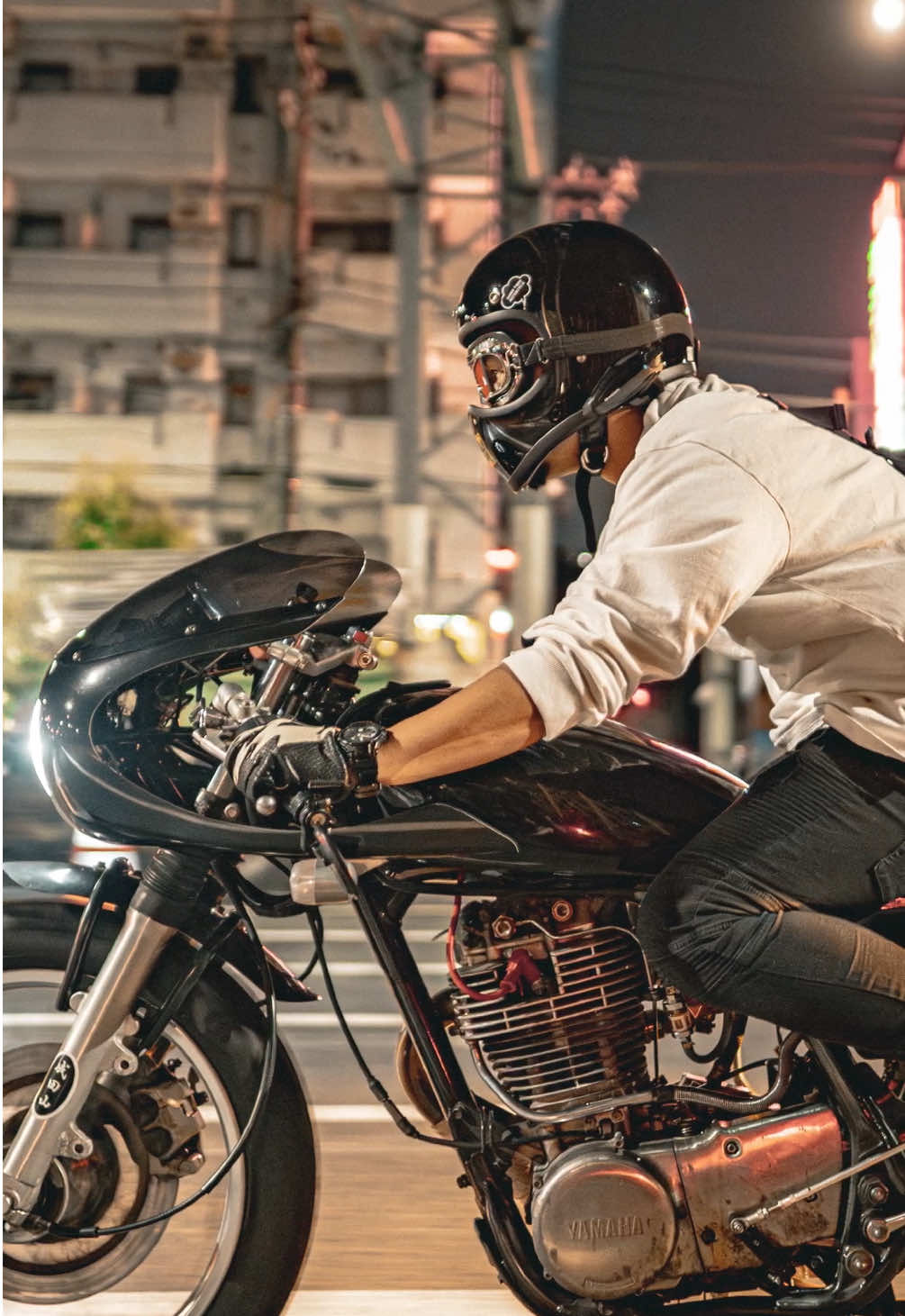 トーキョーカフェレーサー SR400カフェカスタム 伝統的カフェスタイルは間違いない #cafetacer #カフェレーサー #sr400 #sr400カフェ #yamaha #moto 