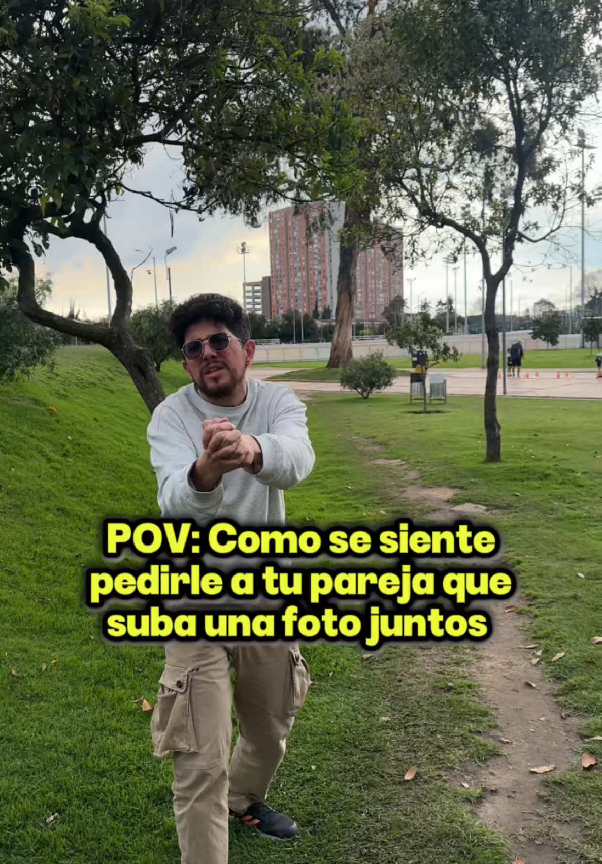 Envíaselo y no le digas nada más🙊