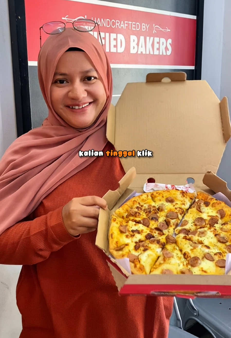 Pizza Hut 3x Lebih Keju 🤏🏻🧀 @Pizza Hut Indonesia @Pizza Hut  #nexentertainment #pizza ##cheesebogokeju #pizzahut #chalangetiktok 