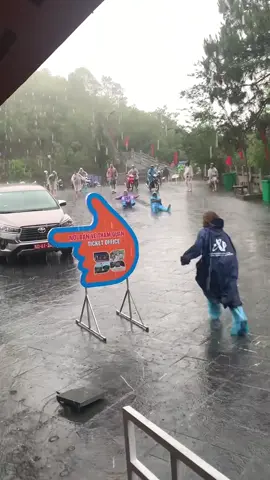 Đi du lịch Hà Giang mùa mưa kiểu….😂#hàgiang #🇻🇳 #xuhuong 