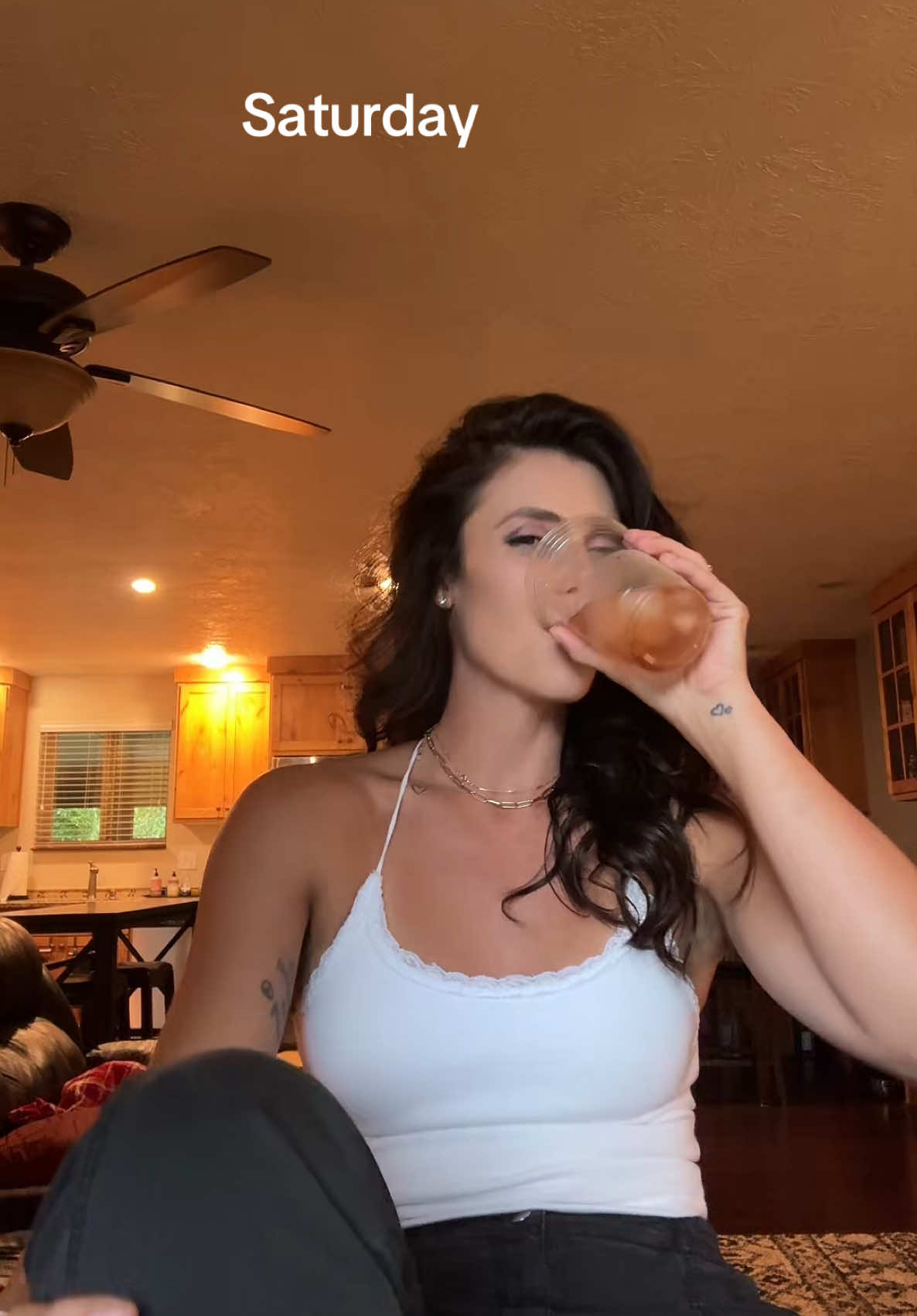 Here we go again with the damn tequila #fyp #drinking #single #dating #amigonnameetamantonight #tequila #daydrinking 