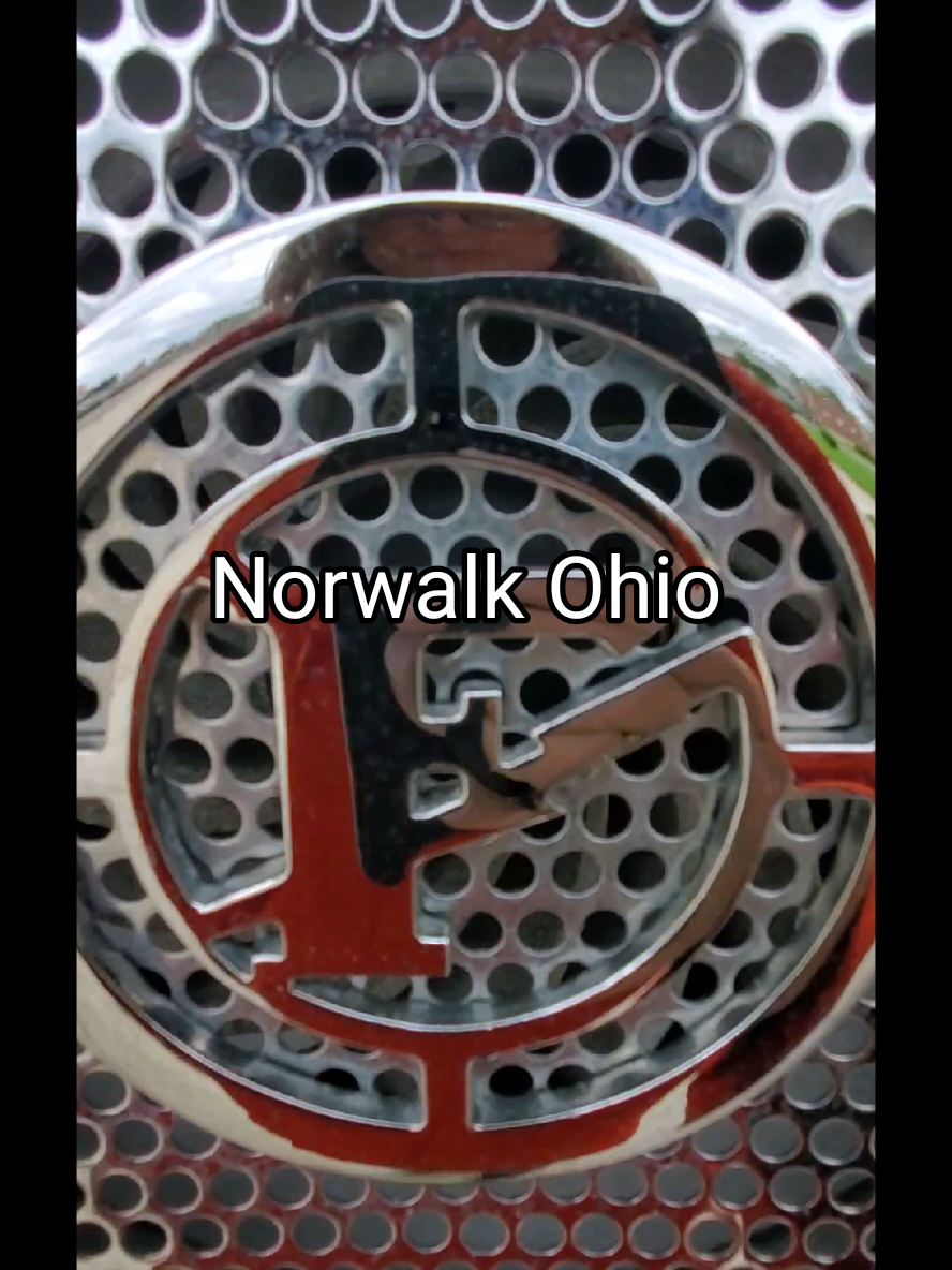 Sutphen Ladder Truck 554 - Norwalk Ohio - The Maple City. 