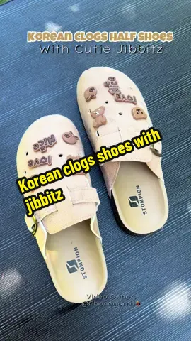 Ang cute ng clogs shoes mas pina level up pa may jibbitz na ngayon. 😍🤎🐻 #koreanshoes #clogshoes #clogs #clogswithjibbitz 