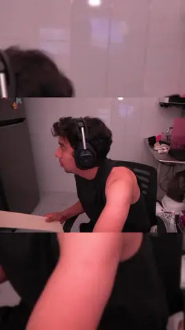 Unas nalgaditas 😂 (Creditos Twitch ElAbrahaham) #elabrahaham #twtichclips #abrahamflores #michtaquito #michel #fpyシ 