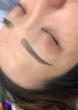 Lông mày phun tự nhiên