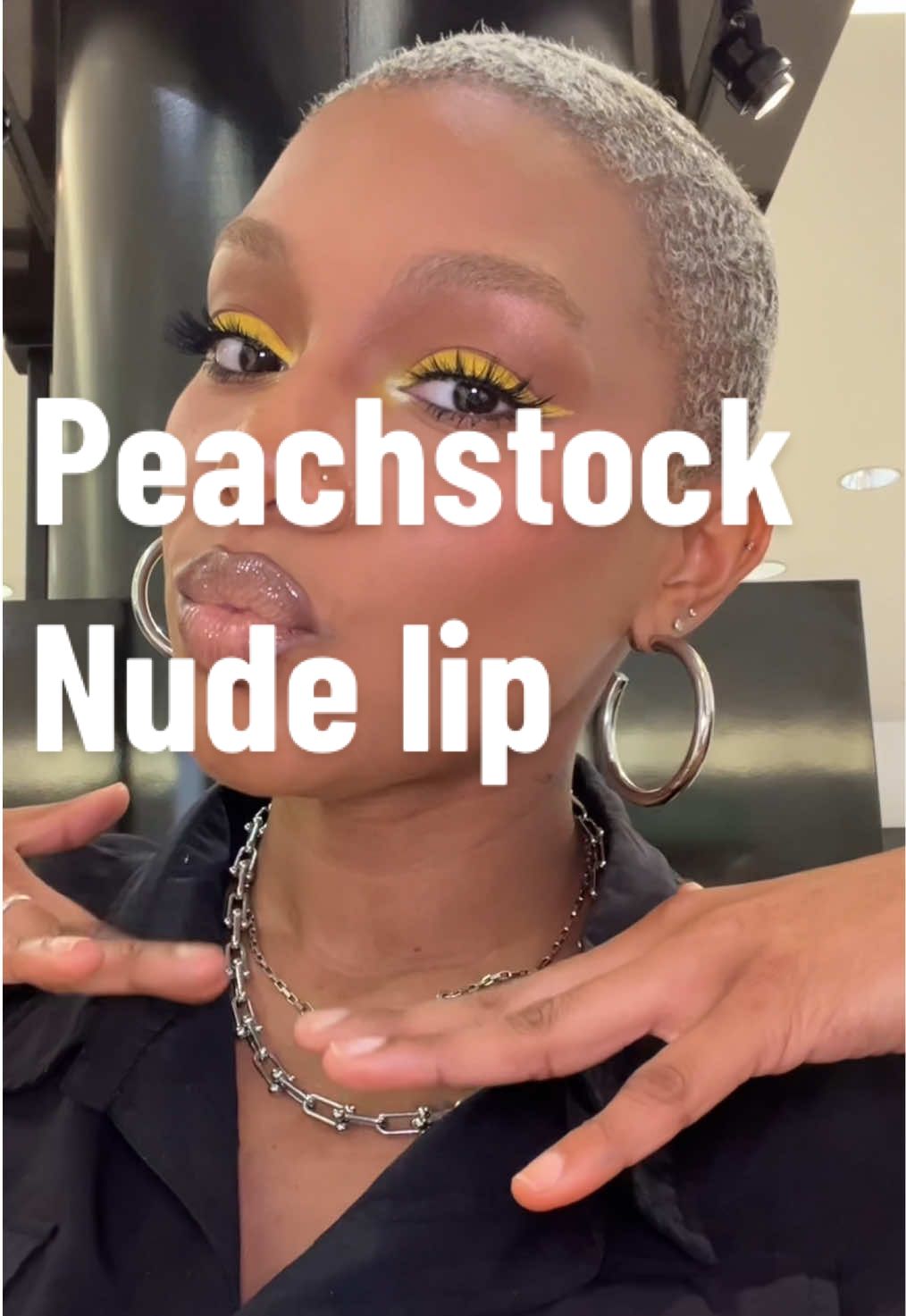 #macgirl #maclipstick #maclipcombo #makeupforbeginners #makeupforblackwomen @maccosmetics 