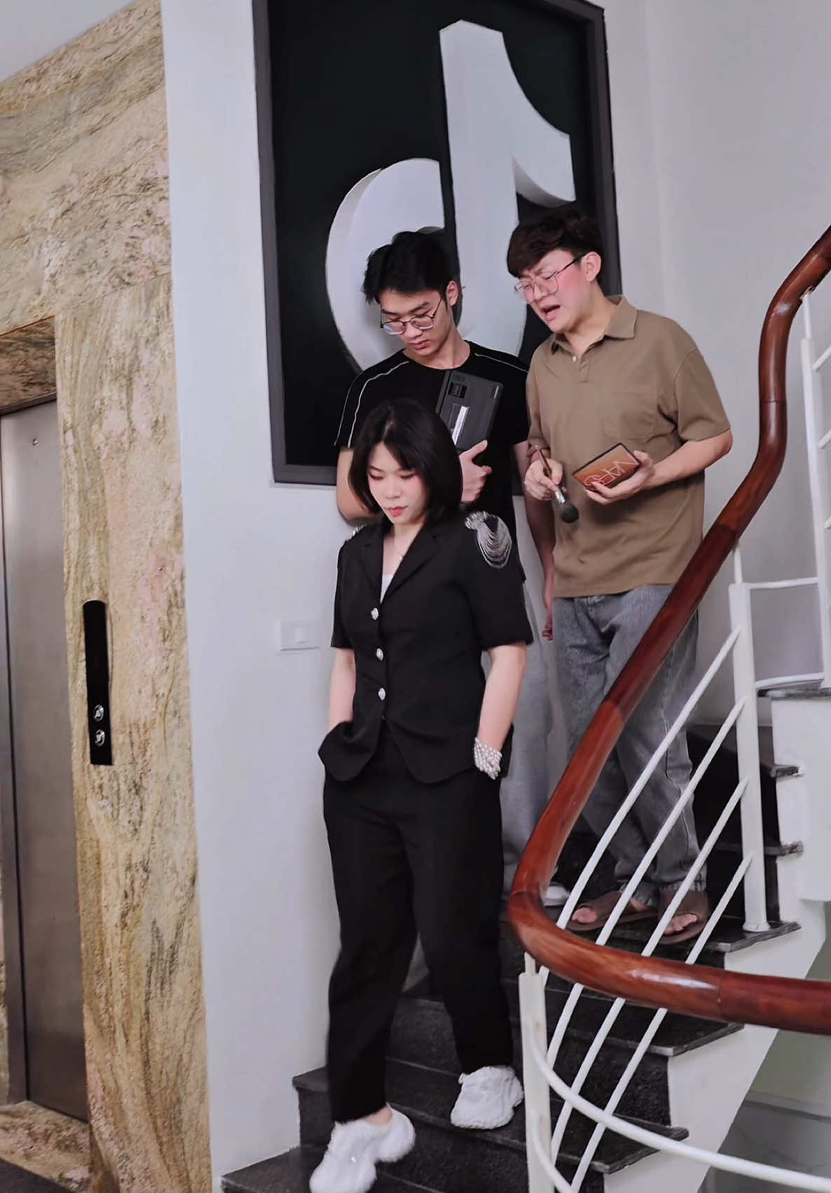 Tao ko thể gánh nổi chúng mày nữa rồi 🤦‍♀️😅😂 #yentrum #viralvideo #viral #xuhuong 