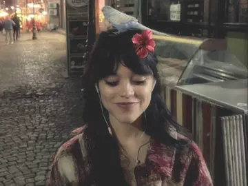 #jennaortega #jennaortegaedit #jenna #jenna0rtega #cute #cutemom #prettygirl #fyp #fypシ゚ #foryoupage #bluebird 
